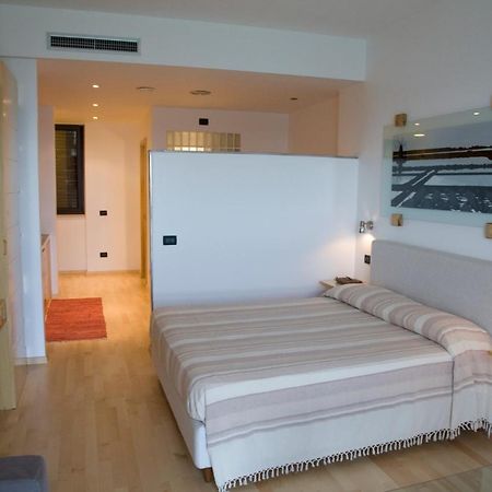 Garibaldi Citta' Apartment Трапани Екстериор снимка