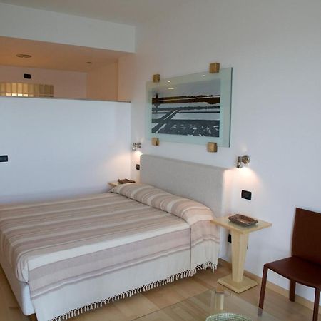 Garibaldi Citta' Apartment Трапани Екстериор снимка